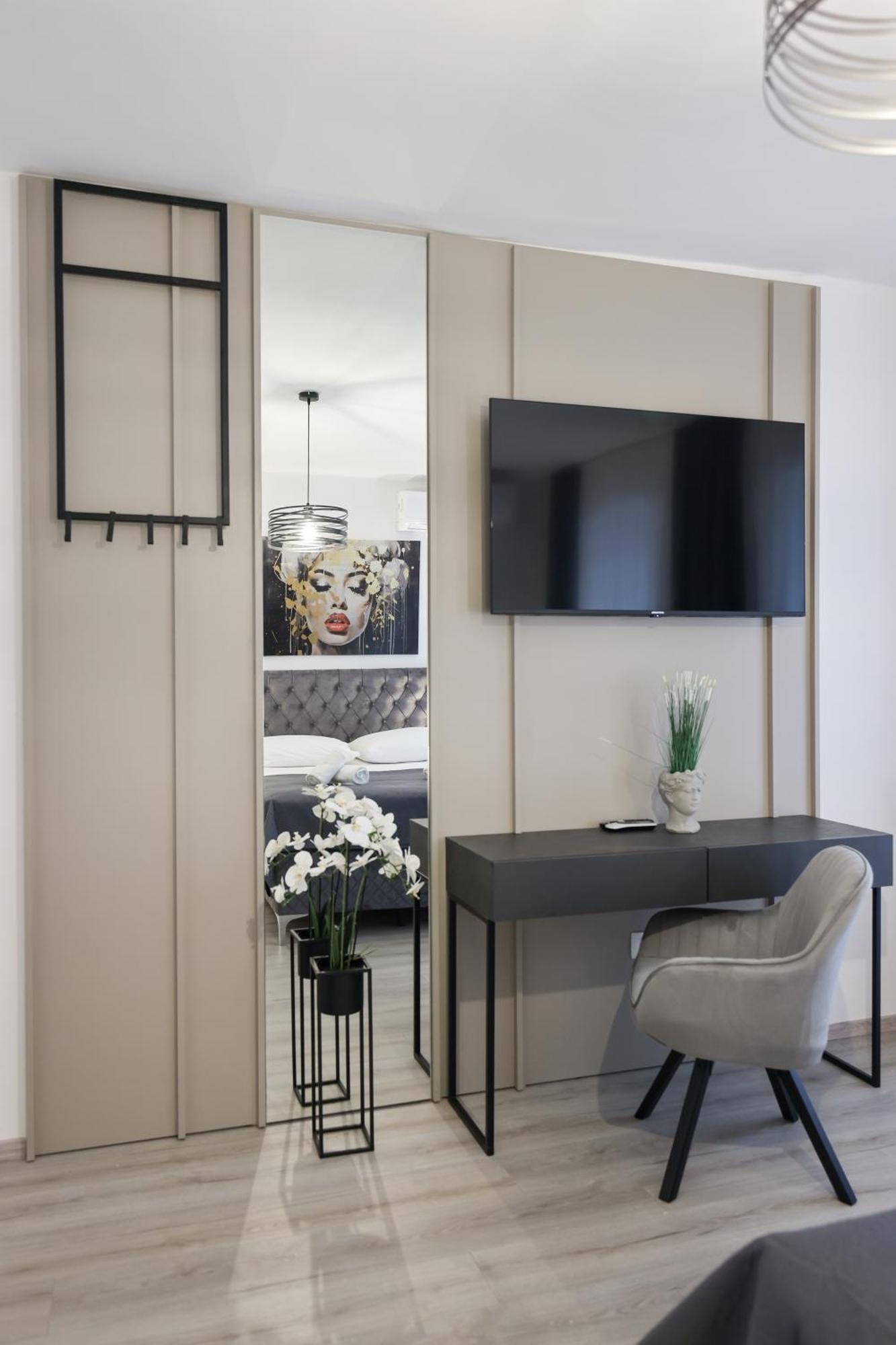 Classy Apartments In City Centar Задар Экстерьер фото